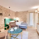 Cozy Apartement Heart Of Montmartre & Historic Paris